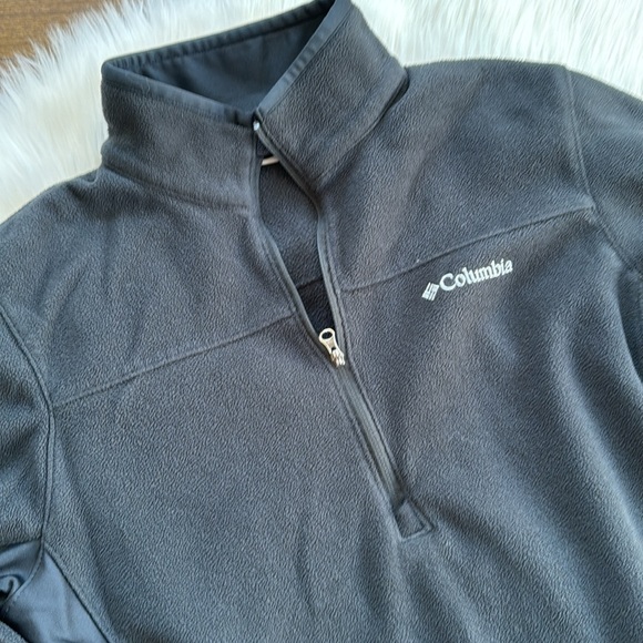 Black fleece Columbia 1/4 zip - Picture 2 of 3
